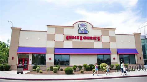 Chuck E. Cheese Menu With Prices [Updated July 2024] - TheFoodXP