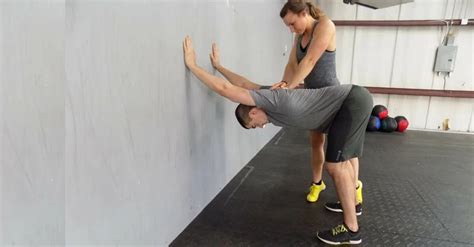 Top Five Thoracic Mobility Drills to Improve Your Overhead Pressing ...