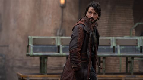 Diego Luna teases "nuanced, important, vast" new Star Wars series Andor ...