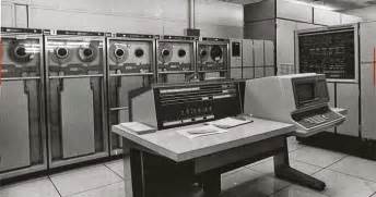 Revista de Historia de la Informática: UNIVAC: EL PRIMER ORDENADOR COMERCIAL