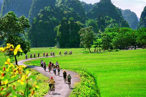 Ha Noi - Hoa Lu Tam Coc Tour Daily - BNT Travel