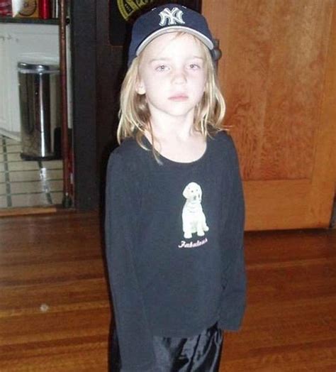 Rare 16 billie eilish childhood photos – Artofit