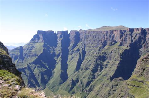 Walkopedia - the world's best walks, treks and hikes: Drakensberg Escarpment,Drakensberg,
