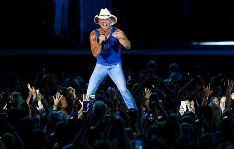 Kenny Chesney sets a new date for Nashville stadium concert