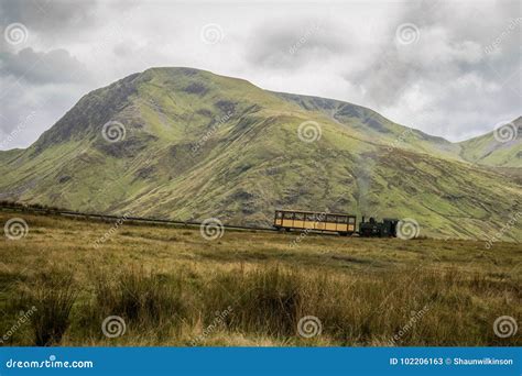 Snowdon train editorial stock photo. Image of hike, nature - 102206163