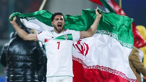 Download Iran National Football Team Jersey No. 7 Alireza Wallpaper | Wallpapers.com