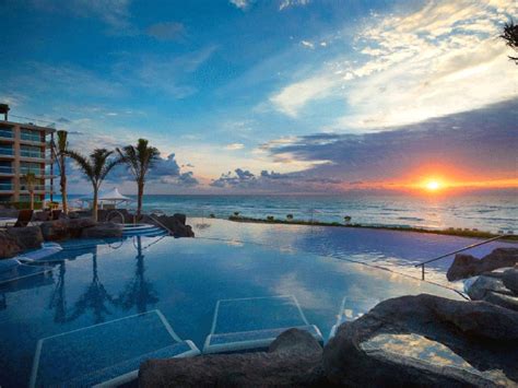 7 Best Cancun All-Inclusive Family-Friendly Resorts in 2024