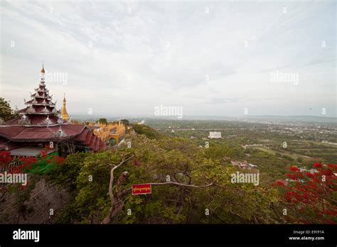 Myanmar Mandalay Hill scenery Stock Photo - Alamy