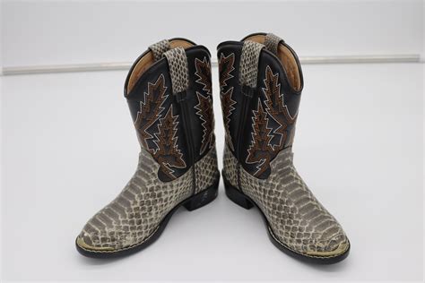 Hunting Snake Boots for sale | Only 3 left at -70%