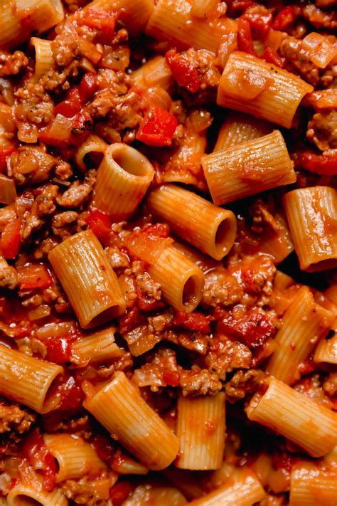 30-Minute Spicy Italian Sausage and Peppers Pasta | PWWB | Recipe | Sausage and peppers pasta ...