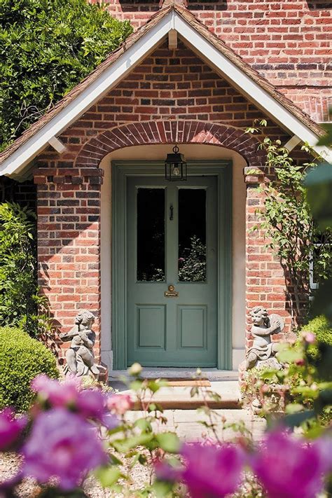The 10 Most Incredible Brick House Front Door Colour You Should Try - Decomagz | Best front door ...