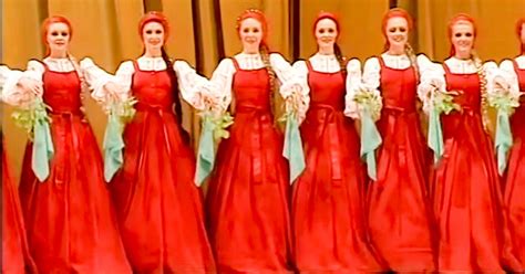 Mesmerizing Performance Of A Russian Folk Dance | SF Globe