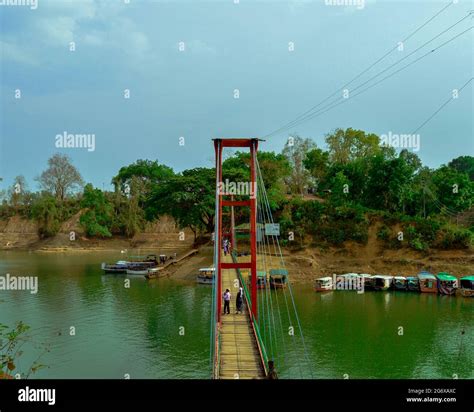 Hanging bridge of Rangamati Stock Photo - Alamy