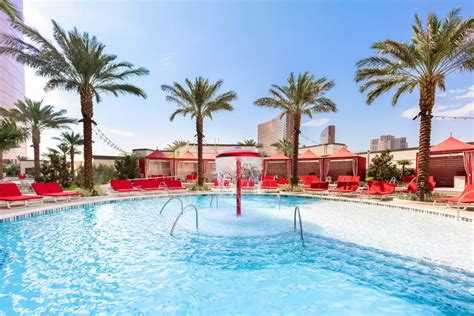 20 Best Pools in Las Vegas - PoolMagazine.com - Get The Latest Pool News