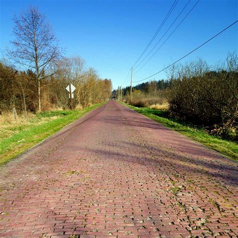 Historic Red Brick Road - Redmond WA (CC) | Paved with brick… | Flickr