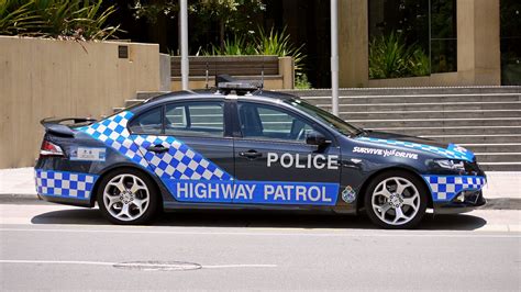 Highway Patrol - Don't Follow too Close - Townsville