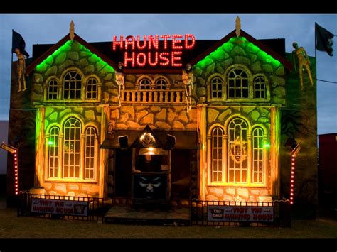 Funfair haunted house | Halloween haunted houses, Horror house, Haunted houses near me