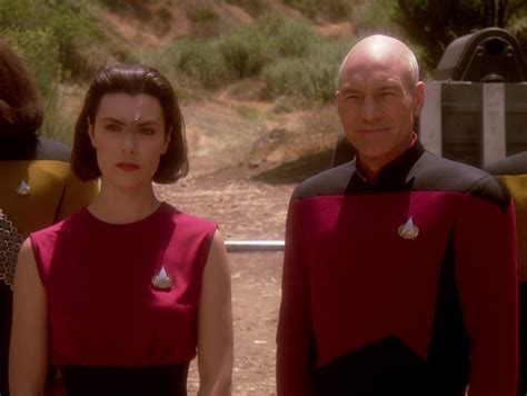 Doux Reviews: Star Trek The Next Generation: Ensign Ro