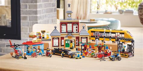 LEGO City Main Square debuts with 1,500-pieces and more - 9to5Toys