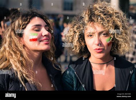 London, UK, 10th October 2022. Iran Protest Trafalgar Square Stock Photo - Alamy