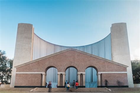 The Houston Water Wall — Thomas Chen Photography