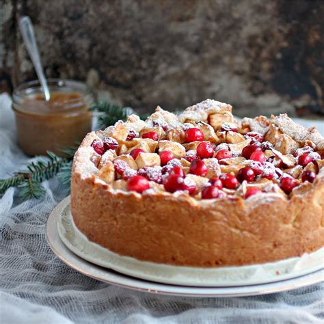 Hungry Couple: Christmas Pie with Rum Gingerbread Caramel