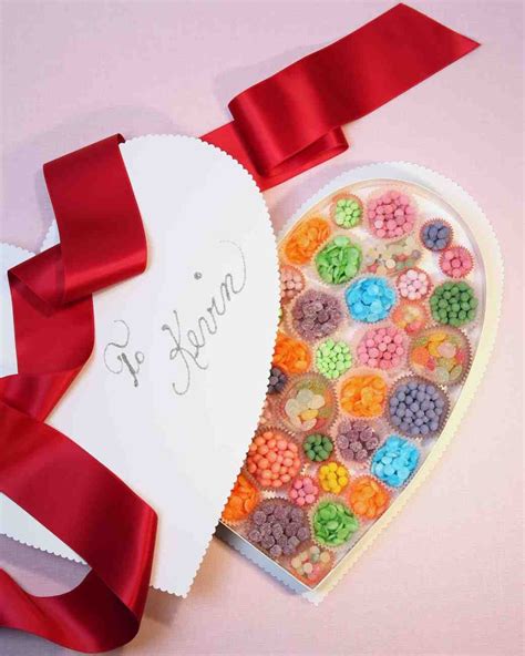 Heart-Shaped Candy Box | Heart shaped candy, Heart shaped chocolate box, Valentines diy