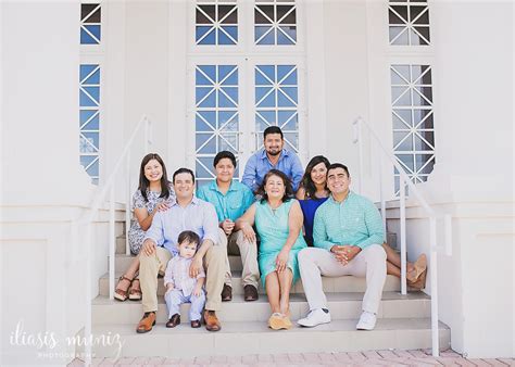 The Guzman Family | Iliasis Muniz Photography