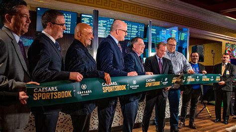 Caesars Windsor opens Ontario's first full-service sportsbook | Yogonet ...