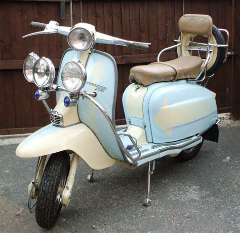 Lambretta Li Series 3 Custom - 1960's Italian Mod Scooter. Eeeek ...