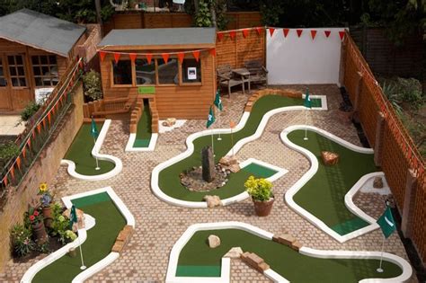 Backyard Mini Golf Layout (by Urban Crazy) | DIY Backyard Mini Golf ...