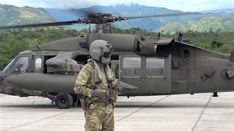 UH-60 Black Hawk Crew Chief Footage. - YouTube