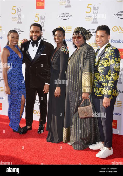 Anthony anderson family hi-res stock photography and images - Alamy