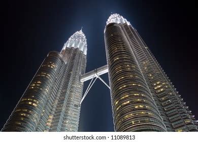 Petronas Towers Night View Stock Photo 11089813 | Shutterstock