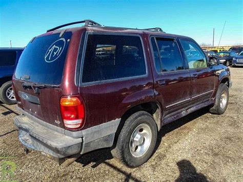 2001 Ford Explorer XLT 4WD - Roller Auctions