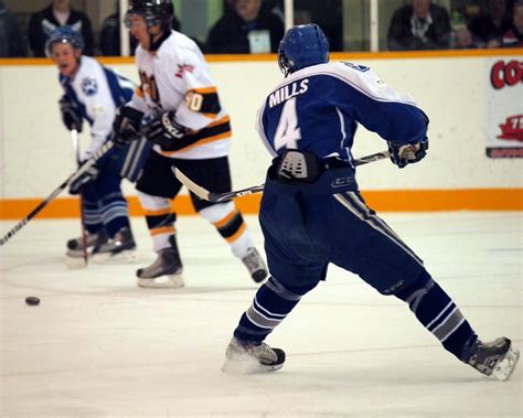 SUDBURY WOLVES HOCKEY TEAM - HOCKEY TEAM - 8K HOCKEY GLOVES - Blog.hr