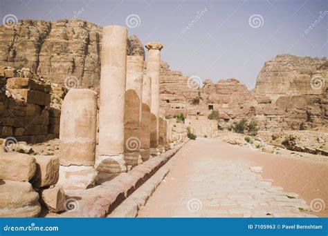 Petra Ruins and Mountains in Jordan Stock Image - Image of doom, grave: 7105963