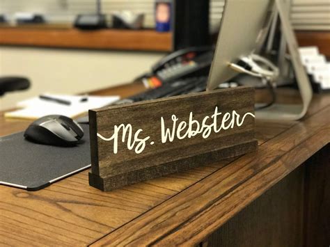 Personalized Desk Name Plate / Teacher Desk Sign / Wooden Name | Etsy | Teacher name plates ...