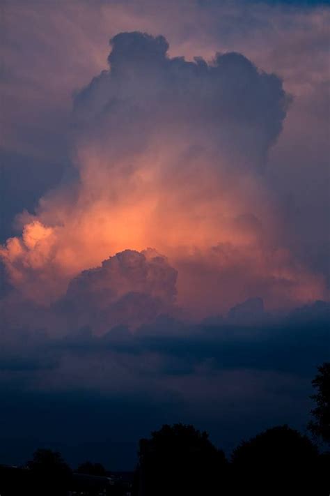 Cumulo nembo, foto di Marco Colombari | Sunset landscape, Landscape ...