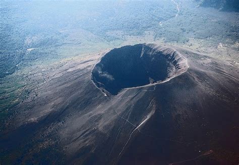 extinct volcanoes Archives - Universe Today