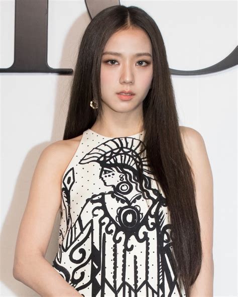 BLACKPINK Jisoo's Fan Allegedly Caught Forging Legal Document That ...