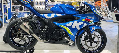 Suzuki GSX-R150 And GSX-R150 Roadrace Concept First Look | Motorcyclist