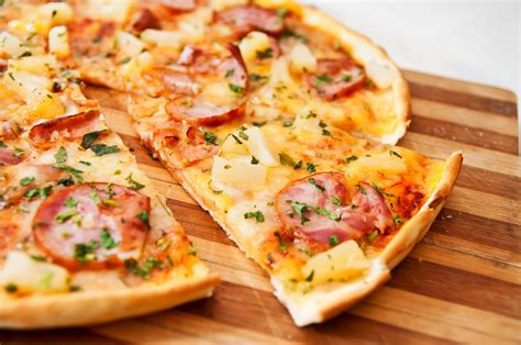 La Pizza me Encanta: RECETA DE PIZZA TROPICAL