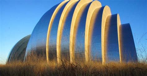 PHOTOS: Moshe Safdie's Kauffman Center for the Performing Arts is an Architectural Gem in Kansas ...