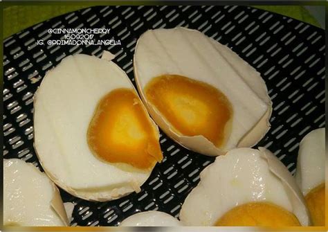 Telur Asin Ayam (Salted Chicken Eggs) Recipe by Angela Mertoyono - Cookpad