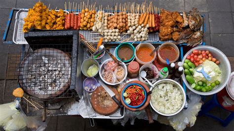 Bangkok’s Beloved Street Food Stalls Are Going Away | Condé Nast Traveler