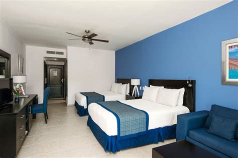 Ocean Blue Punta Cana- Punta Cana – Ocean Blue Sand Golf and Beach Resort - Maya Deluxe Room