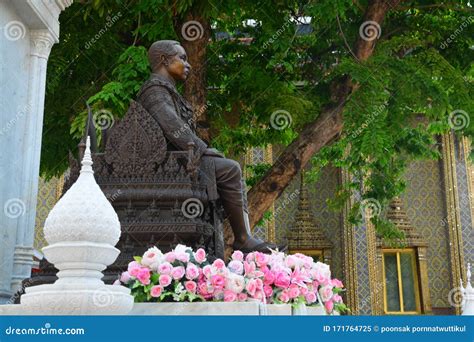 King Chulalongkorn Monument King Rama V at Wat Ratchabophit Editorial Image - Image of editorial ...