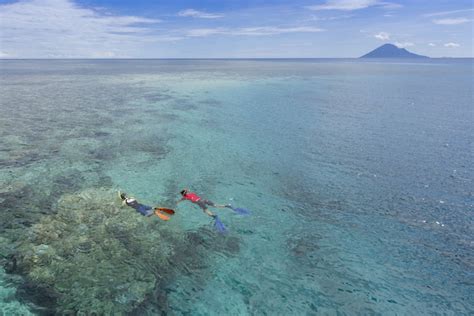 8 Tips for Snorkeling in Bunaken, Sulawesi, Indonesia