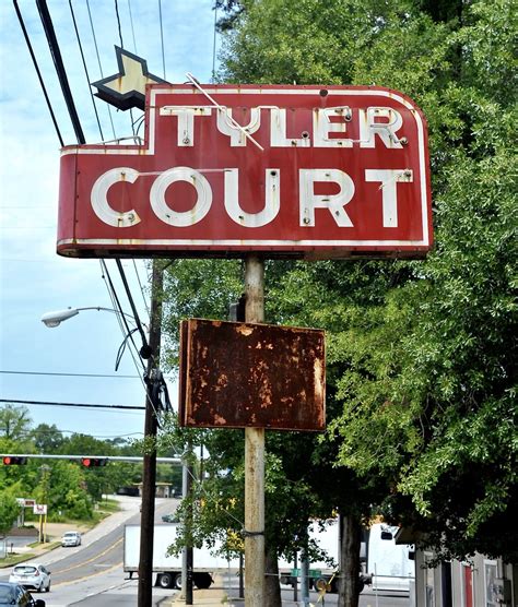 Tyler Court - Tyler, Texas. | This was an old motor-court fr… | Flickr